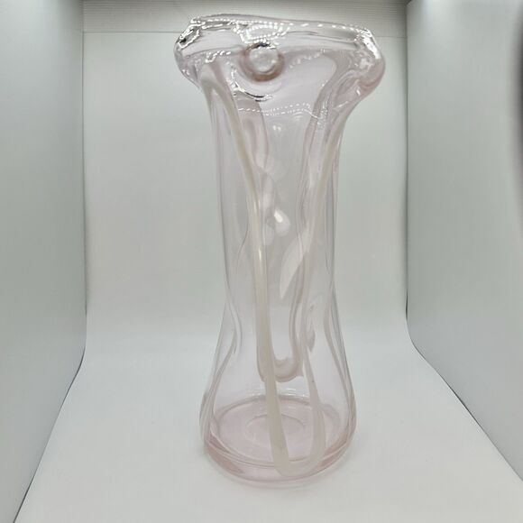 Vase Margie’s Garden Hand Blown Glass Sculpted  Flower Vase Pink &  White - Picture 3 of 10
